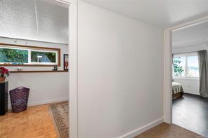 1876 Wessex Rd — listing photo 33 of 69