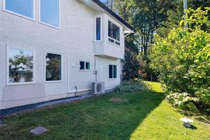 1876 Wessex Rd — listing photo 54 of 69