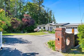 1876 Wessex Rd — listing photo 62 of 69