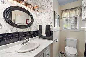 6864 East Saanich Rd — listing photo 30 of 59