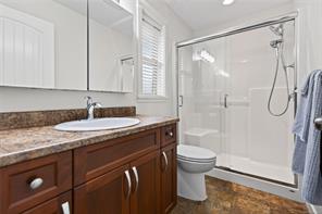 2567 Kendal Ave — listing photo 34 of 53