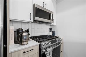 205-947 Whirlaway Cres — listing photo 14 of 49