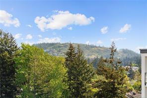 205-947 Whirlaway Cres — listing photo 30 of 49