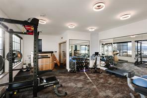 1424 Pinehurst Pl — listing photo 34 of 59
