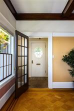 1821 Hollywood Cres — listing photo 21 of 43