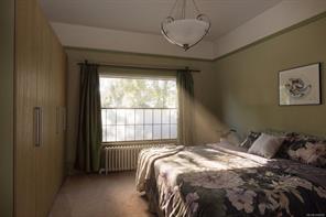 1821 Hollywood Cres — listing photo 25 of 43