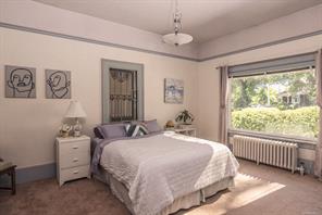 1821 Hollywood Cres — listing photo 26 of 43