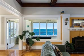 1821 Hollywood Cres — listing photo 27 of 43