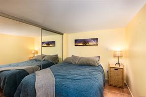 1821 Hollywood Cres — listing photo 36 of 43