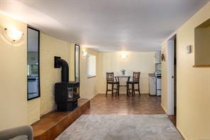 1821 Hollywood Cres — listing photo 37 of 43