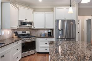 3936 Creekside Dr — listing photo 19 of 56