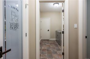3936 Creekside Dr — listing photo 36 of 56
