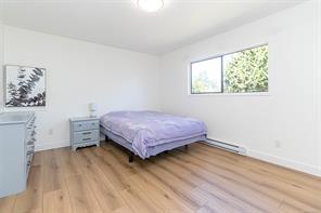 484 Goldstream Ave — listing photo 16 of 39