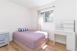 484 Goldstream Ave — listing photo 20 of 39