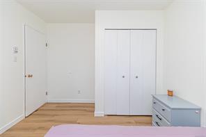 484 Goldstream Ave — listing photo 21 of 39