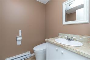 484 Goldstream Ave — listing photo 26 of 39