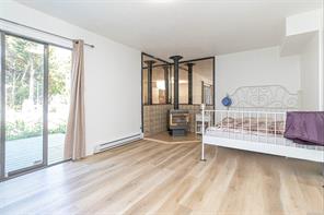 484 Goldstream Ave — listing photo 27 of 39