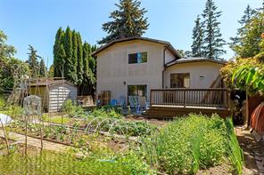 484 Goldstream Ave — listing photo 39 of 39
