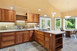 7905 Plumper Way — listing photo 15 of 41