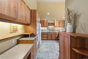 7905 Plumper Way — listing photo 17 of 41