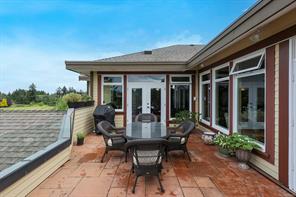 241-3666 Royal Vista Way — listing photo 42 of 57