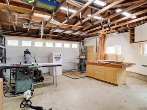 905 Gade Rd — listing photo 20 of 42
