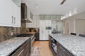 3749 Ascot Dr — listing photo 17 of 54
