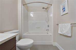 101-935 Cloverdale Ave — listing photo 20 of 51
