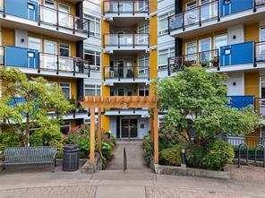 101-935 Cloverdale Ave — listing photo 29 of 51