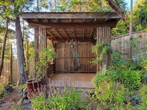 264 Forbes Dr — listing photo 35 of 48