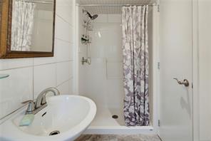 4260 Springridge Cres — listing photo 20 of 36