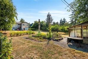 4260 Springridge Cres — listing photo 26 of 36