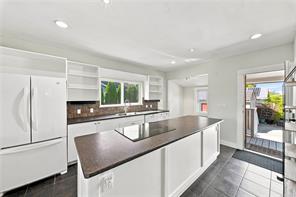 339 Herbert St — listing photo 14 of 54