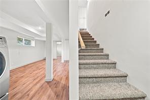 339 Herbert St — listing photo 28 of 54
