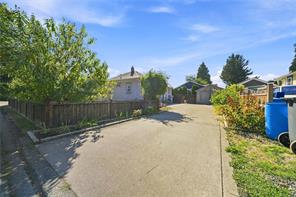 339 Herbert St — listing photo 46 of 54