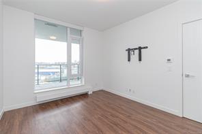 402-369 Tyee Rd — listing photo 17 of 39