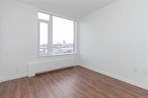 402-369 Tyee Rd — listing photo 22 of 39