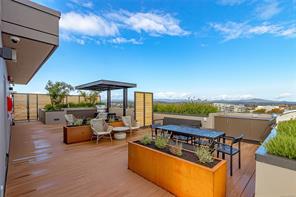 402-369 Tyee Rd — listing photo 29 of 39