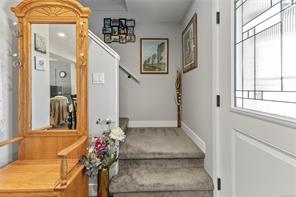 492 Park Forest Dr — listing photo 18 of 49