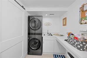 10915 Cedar Lane — listing photo 17 of 81