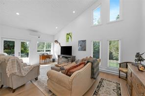 10915 Cedar Lane — listing photo 18 of 81