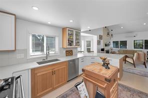 10915 Cedar Lane — listing photo 26 of 81