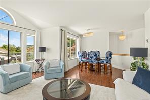 5425 Leslie Cres — listing photo 20 of 63