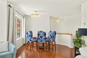 5425 Leslie Cres — listing photo 23 of 63