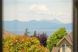 5425 Leslie Cres — listing photo 29 of 63