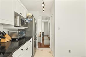 5425 Leslie Cres — listing photo 35 of 63