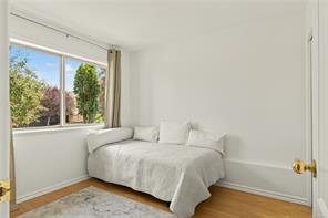 5425 Leslie Cres — listing photo 37 of 63
