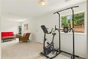 5425 Leslie Cres — listing photo 43 of 63