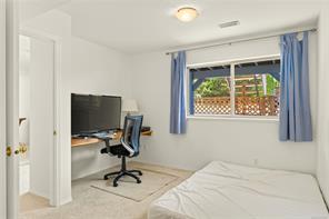 5425 Leslie Cres — listing photo 47 of 63