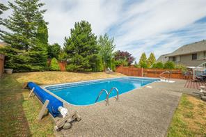 5425 Leslie Cres — listing photo 51 of 63
